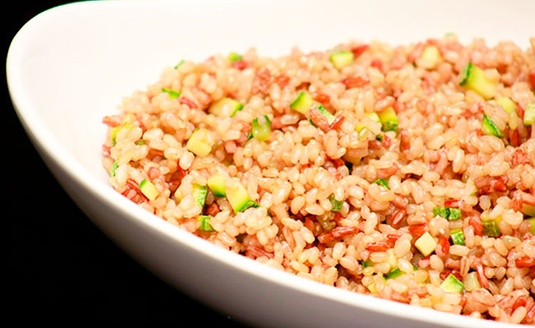 Receta de arroz integral con calabacín y maíz